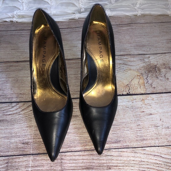 Rampage Brown Point Toe Heel - Picture 3 of 9